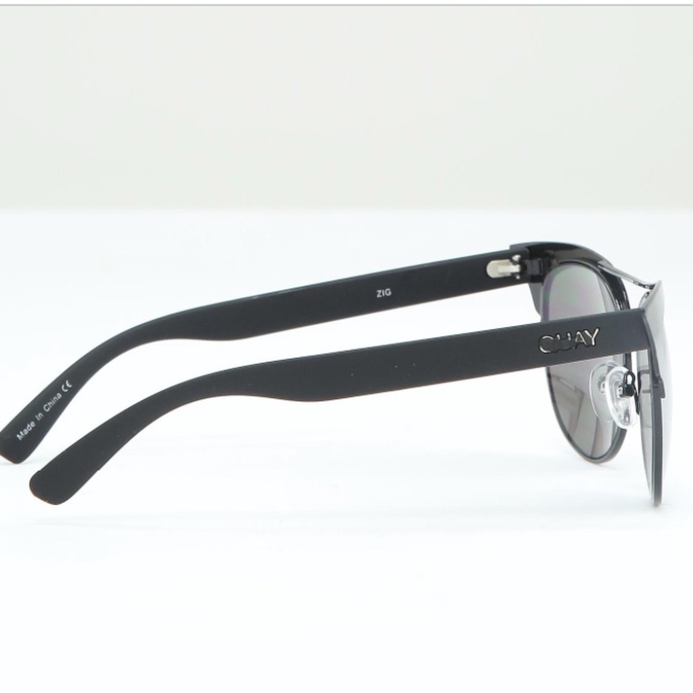 Quay • Zig Mirrored Sunglasses - Picture 5 of 6