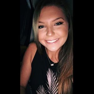 Meet your Posher, Torri