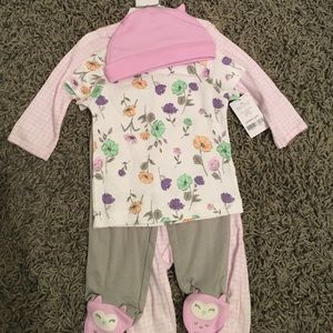 Carters 4 piece set