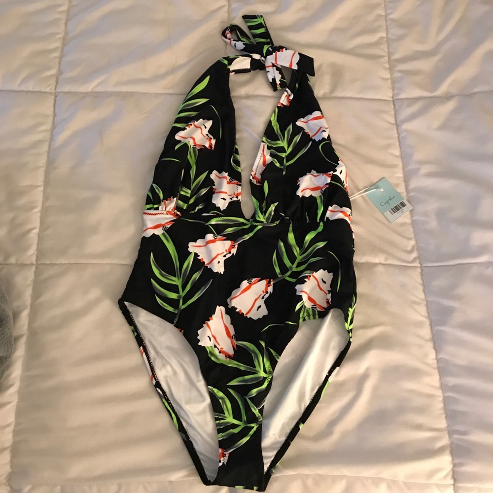 Purchased but never wore.