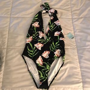 Purchased but never wore.