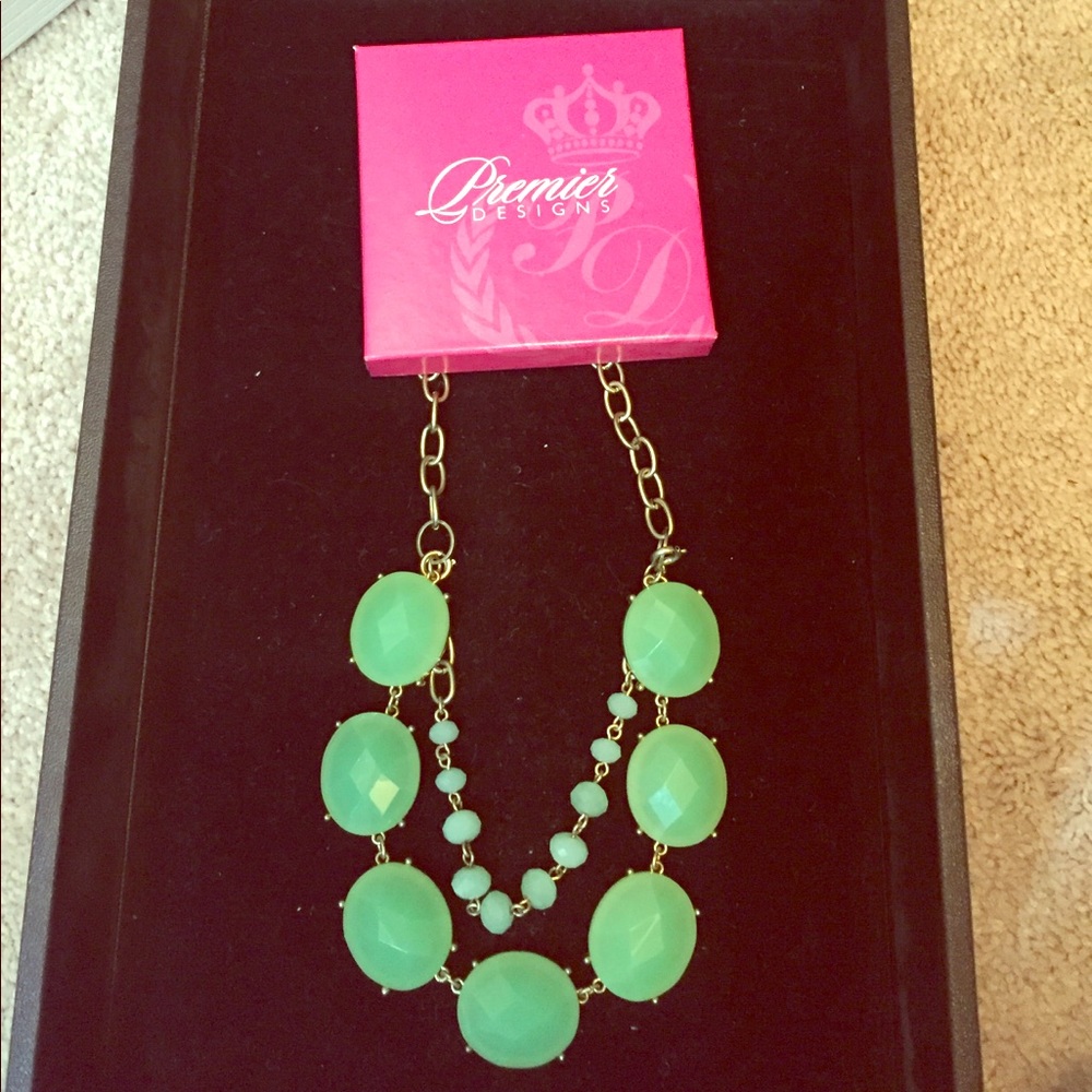 Premier designs necklace