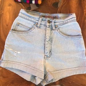 Vintage Levi's high waisted shorts