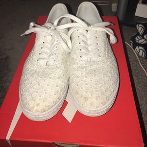 White Mossimo shoes