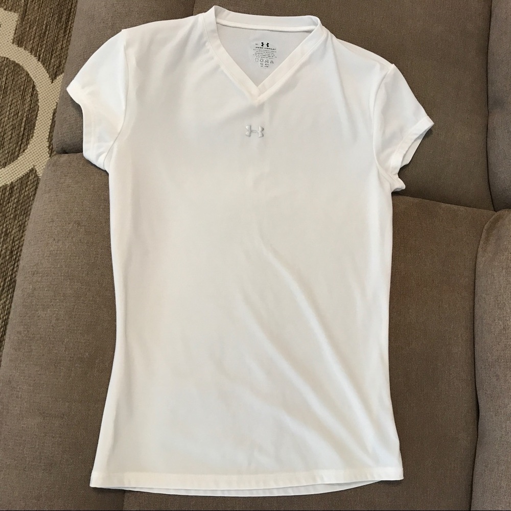 Womens Size M Under Armour Shirt