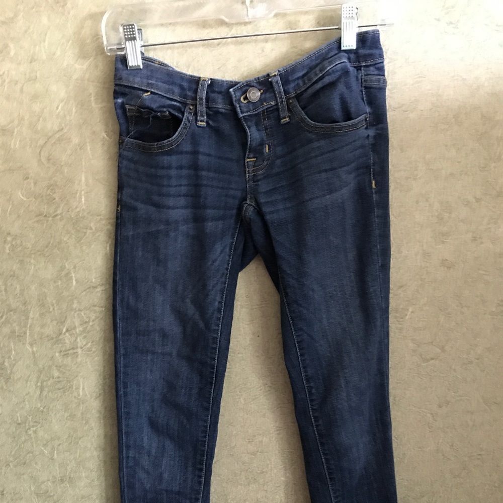 //COMFY SKINNY JEANS