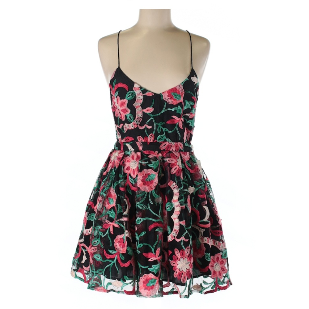 PRICE DROP Embroidered Sweetheart Dress