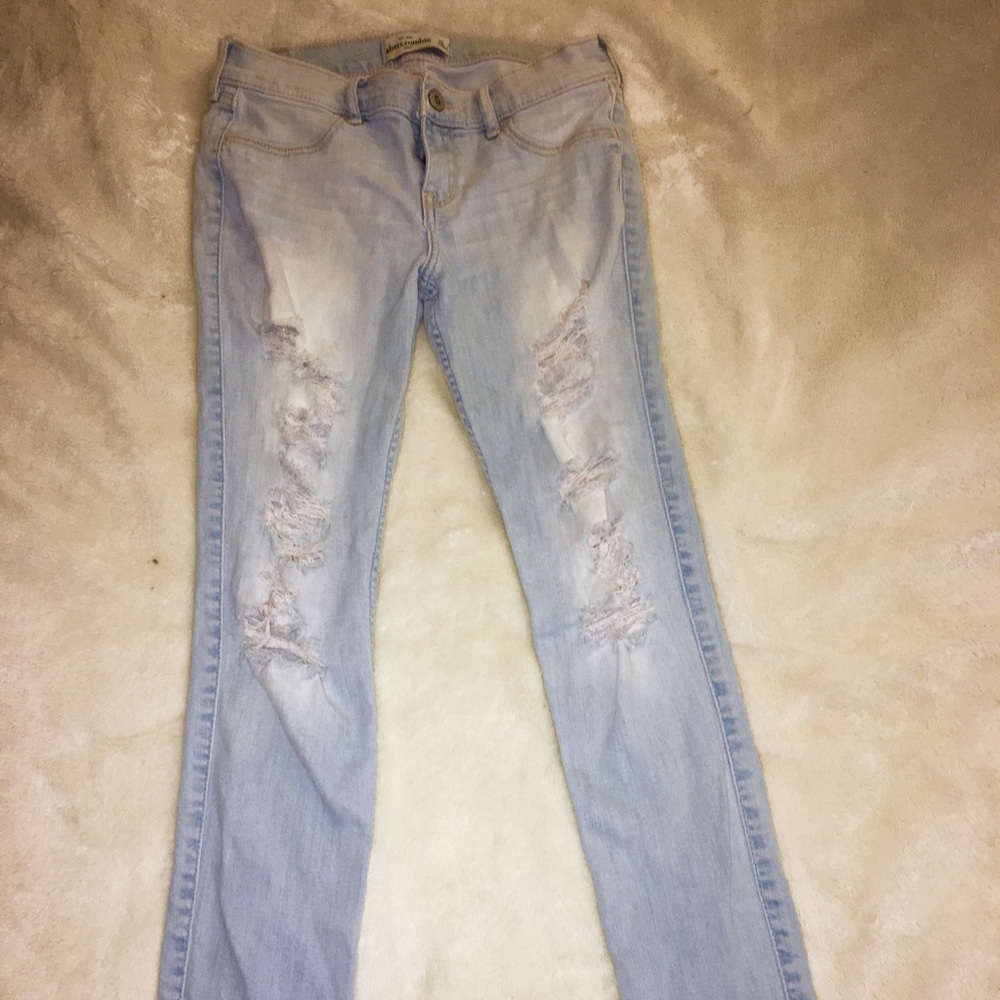 Ripped Light Denim Abercrombie jeans KIDS SIZE 16
