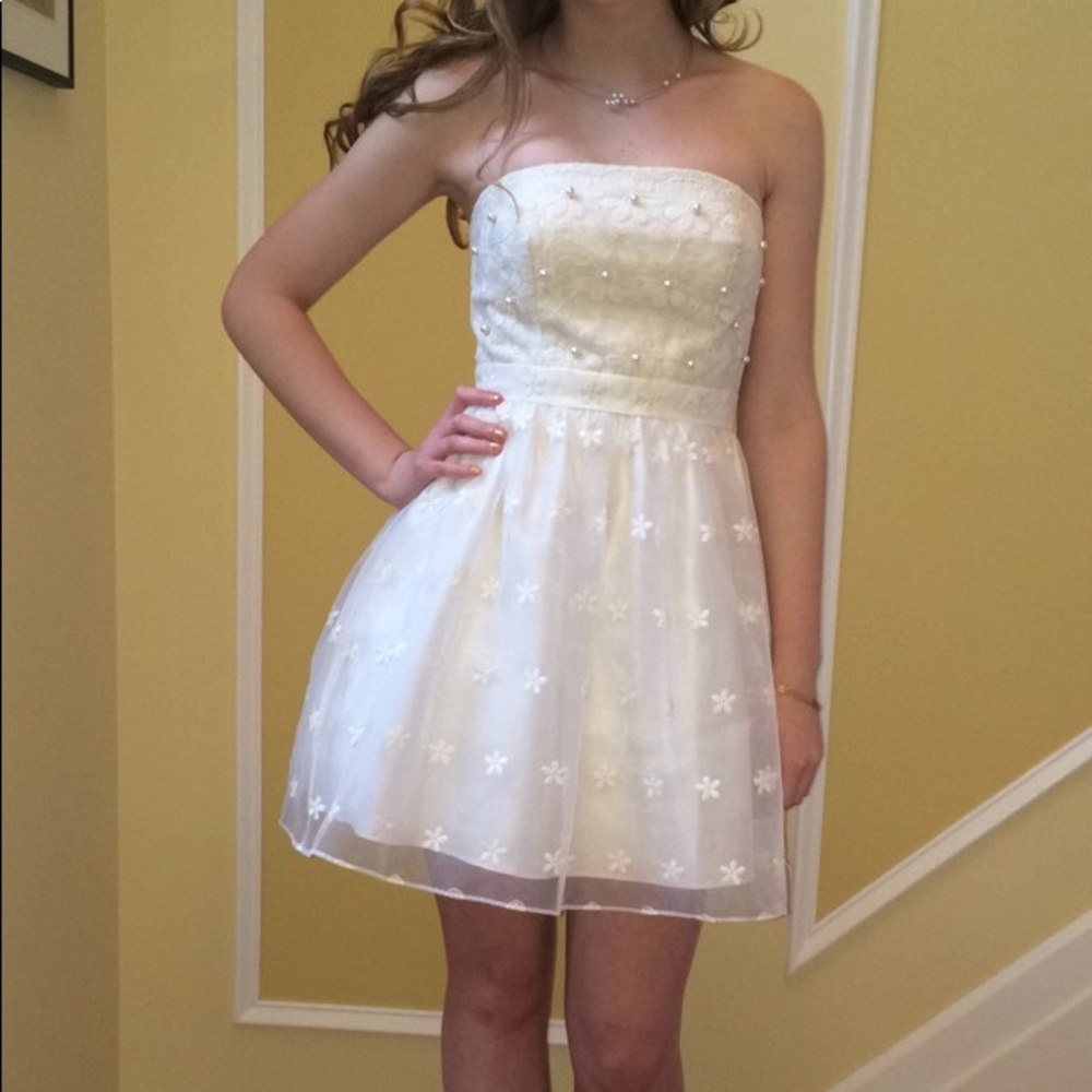 White beaded and floral cocktail dress