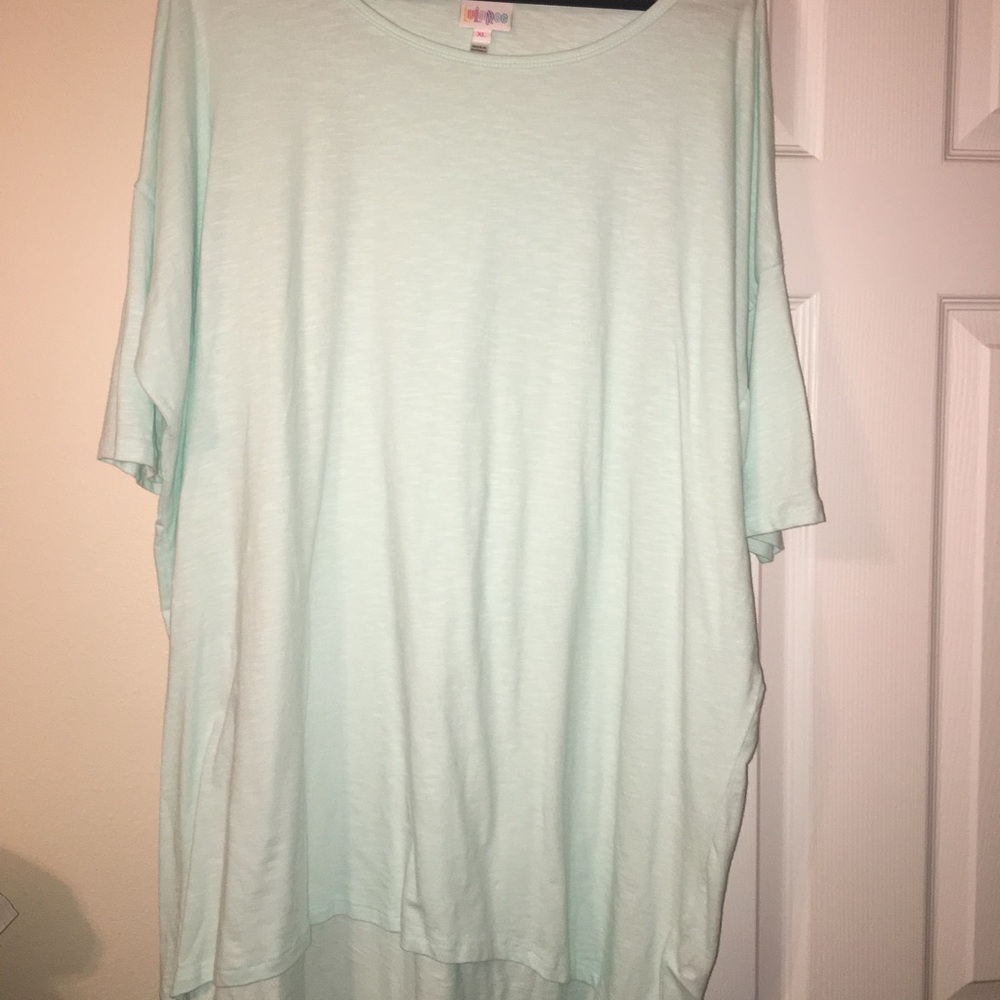 LuLaRoe Mint XL Irma. Solid color! 🦄