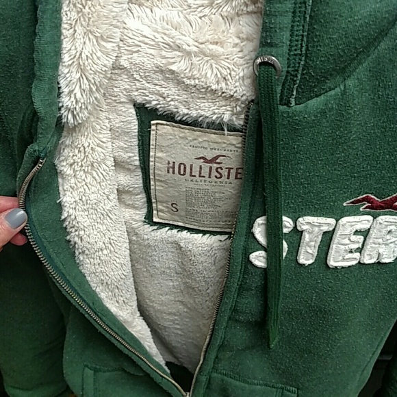 Green Hollister sweatshirt - Picture 3 of 3