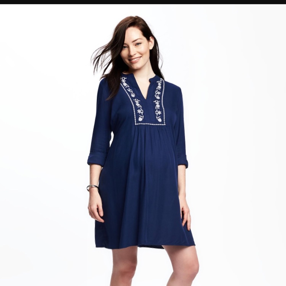 Old Navy Maternity | Embroidered Swing Dress
