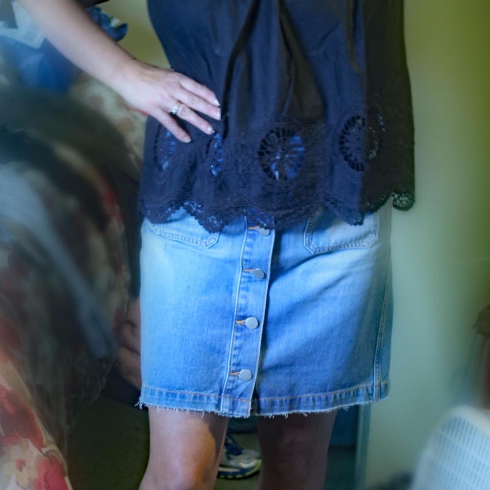 Denim skirt , frayed hem, skirt, basics