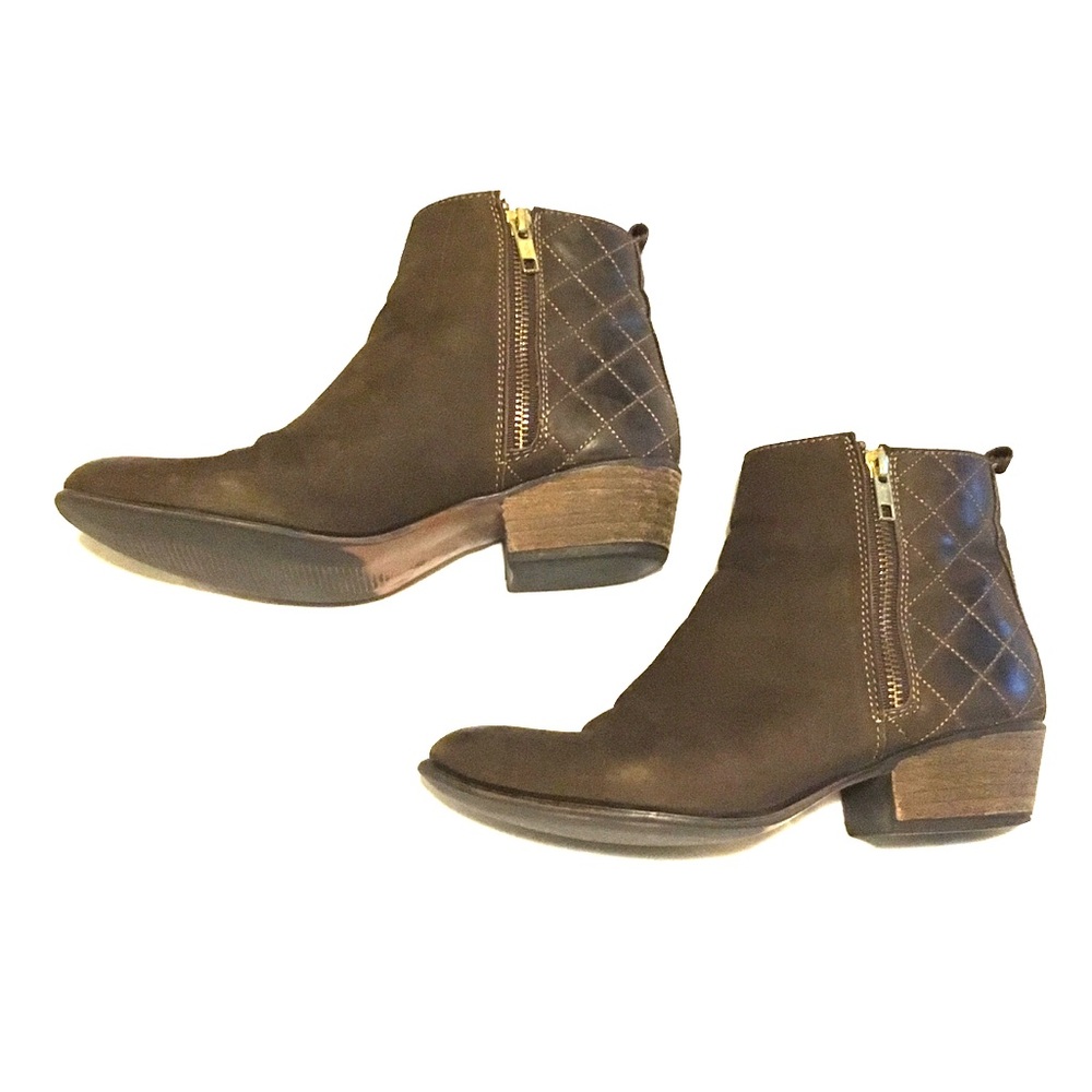 { steve madden} ankle boots 🍁