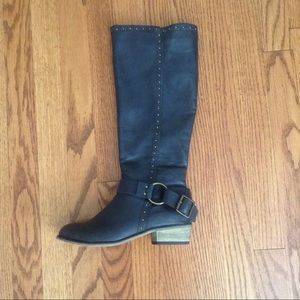 Black riding boots