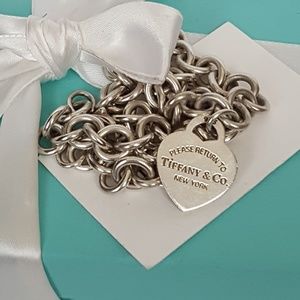 TIFFANY CO.  Return to Tiffany Necklace/Choker