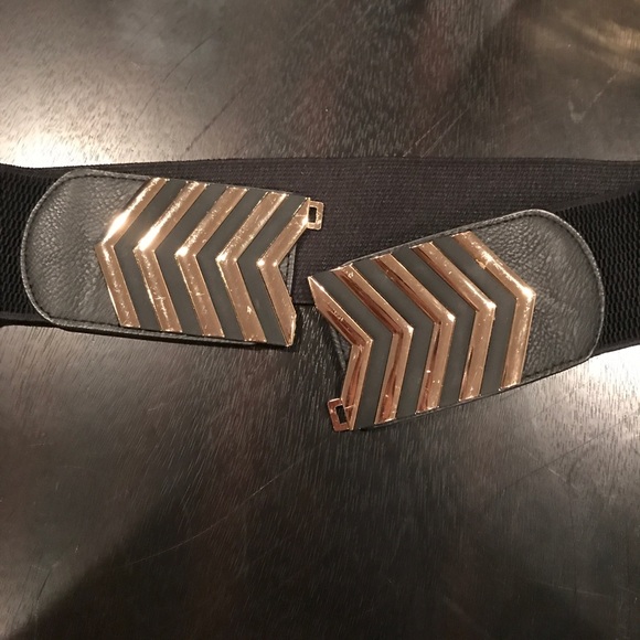 Black and gold belt - Picture 3 of 3
