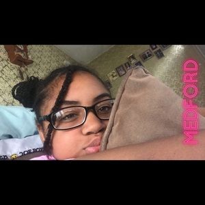 Meet your Posher, Kayla