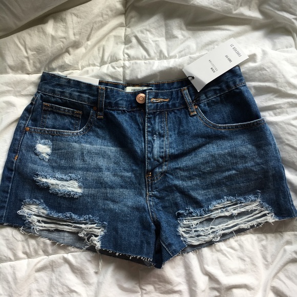 New with tags - Picture 1 of 2