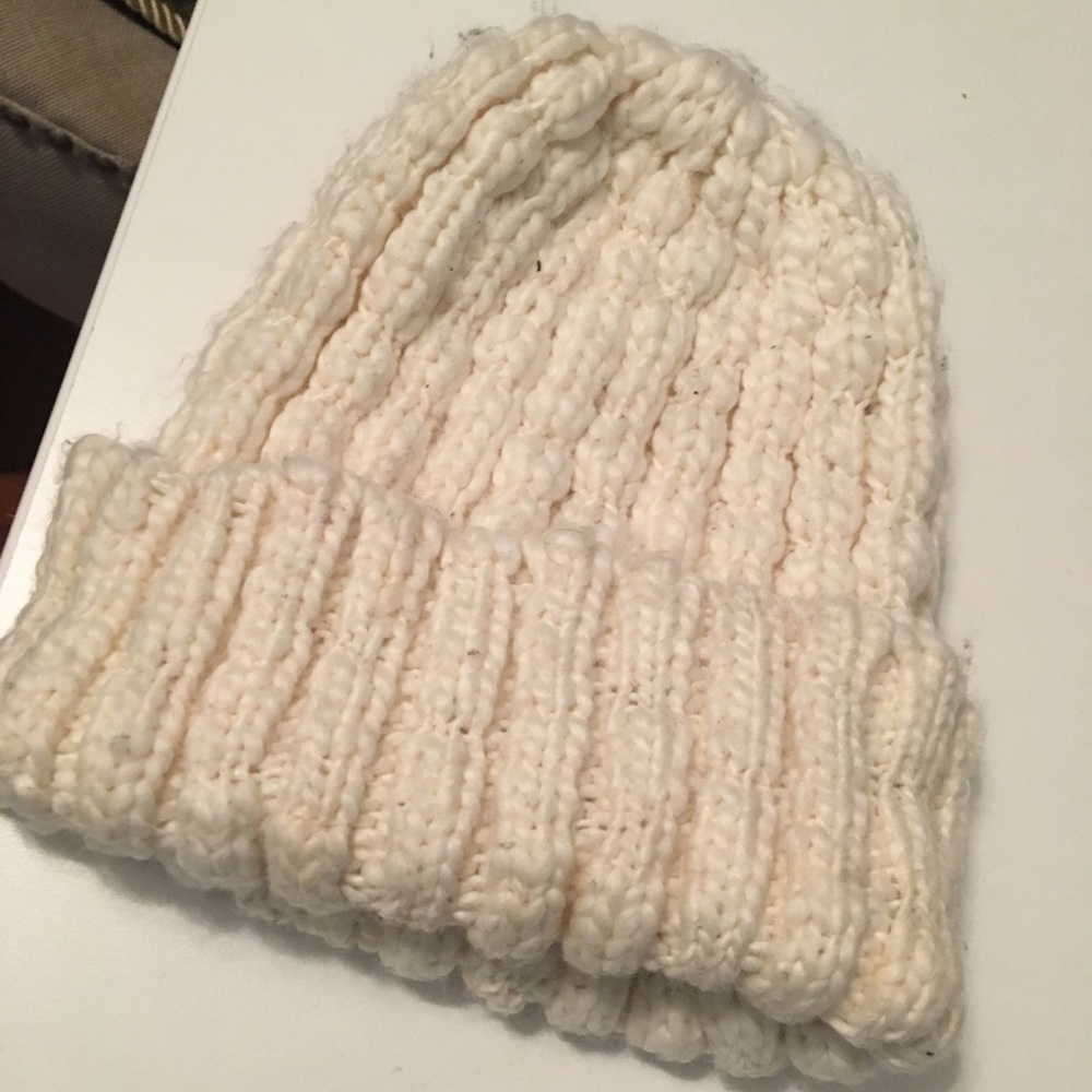 White knit hat
