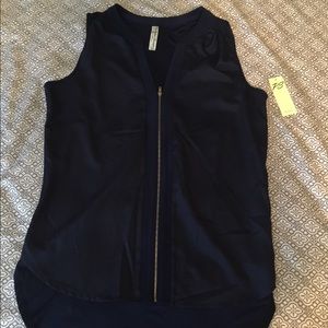 Women's navy blue sleeveless blouse - Large