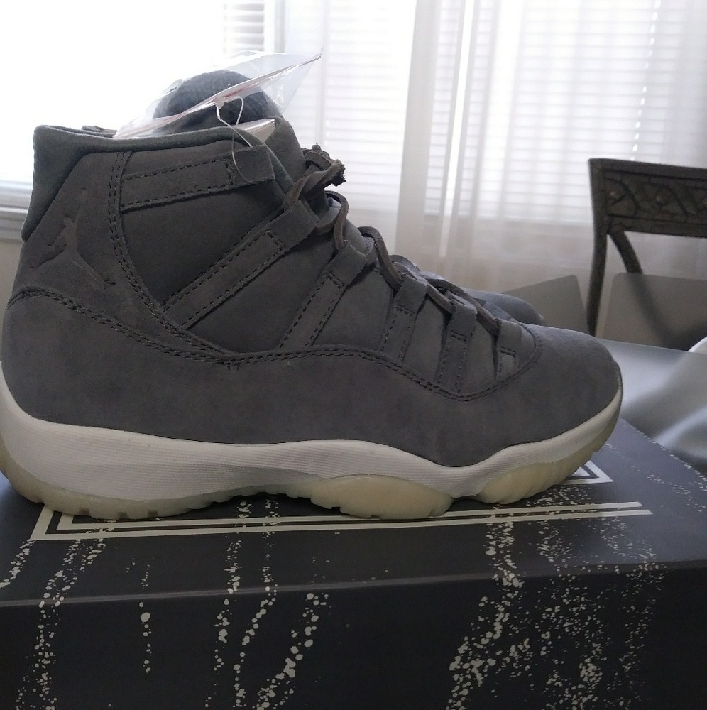 Jordan 11 premium