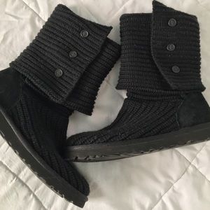 Black Classic Cardy Uggs