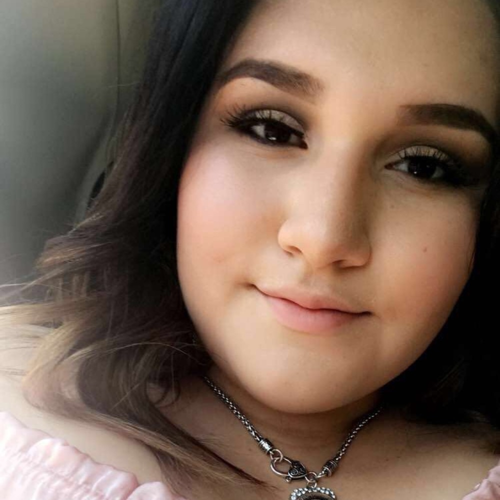 Meet your Posher, Aliza