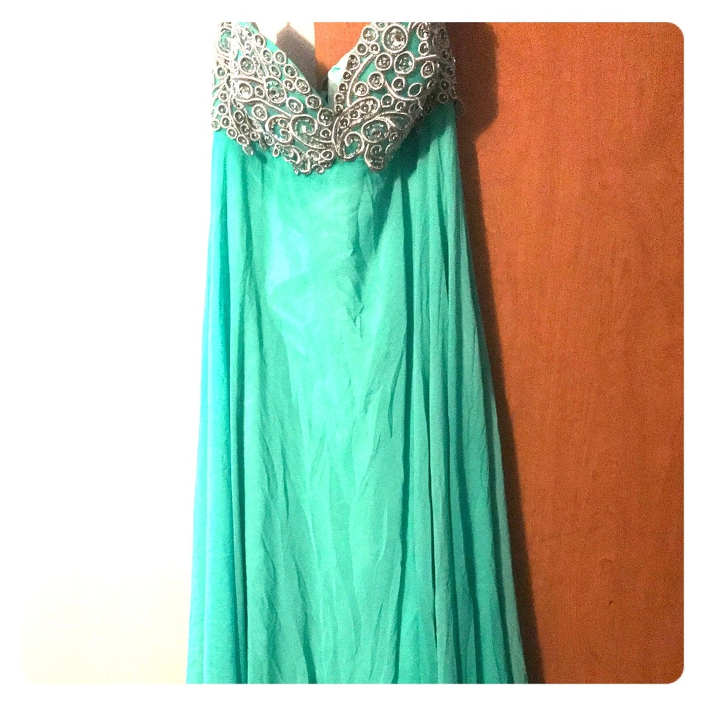 Formal Dress XXL sea foam green minor beading miss