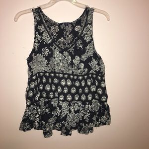 American eagle sleeveless shirt