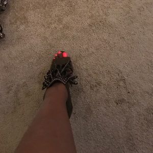 Frenge heeled sandal.