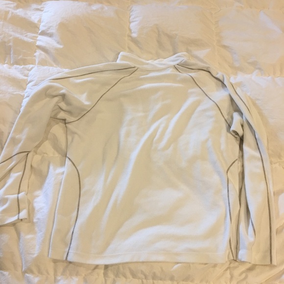 Like new White Sierra 1/4 zip pull over sz L - Picture 2 of 5