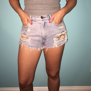Garage High Wasted Light Jean Shorts