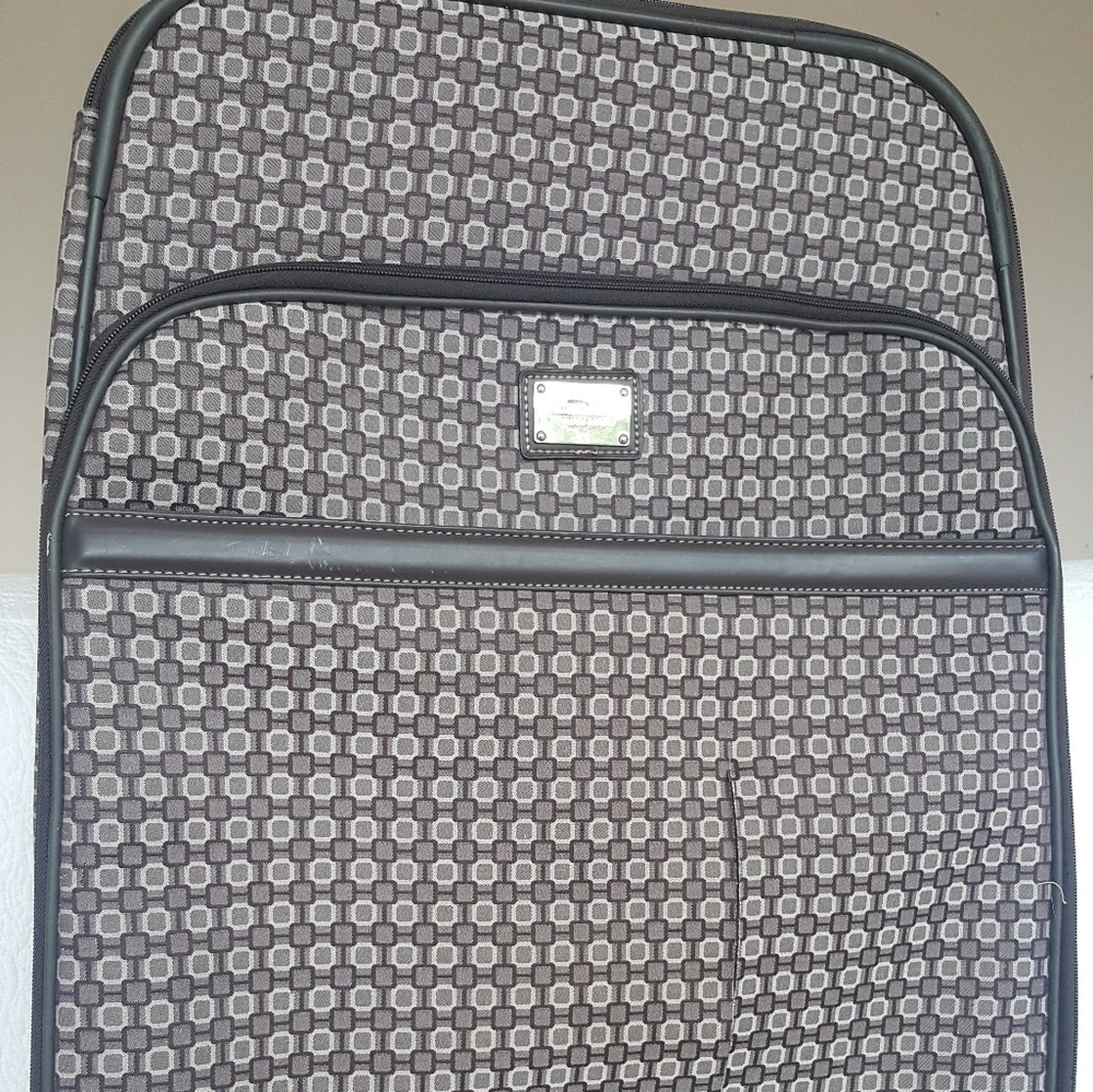 Nine West Expandable Luggage