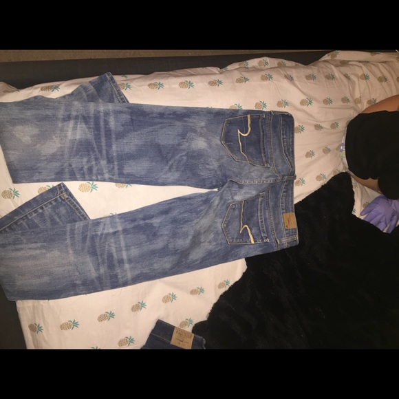 American Eagle Jeans - Picture 2 of 2