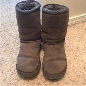 Grey uggs
