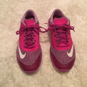 Pink NIKE fs lite run 2 running shoes