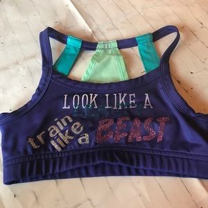 Look like a beauty train like a beast. Sports bra