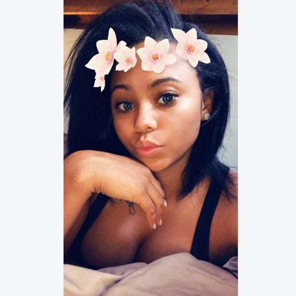 Meet your Posher, Katelyn - Picture 1 of 1