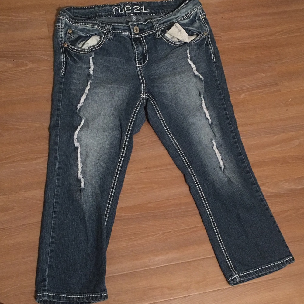 Rue21 Capris