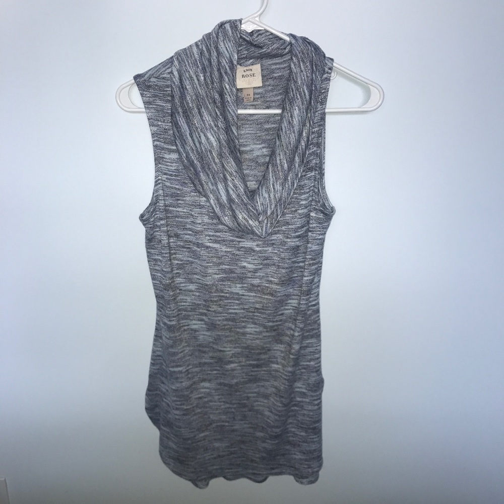 Cowl-neck sleeveless Blouse