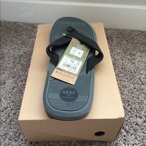 Brand New Grey Men's Reef Sandals