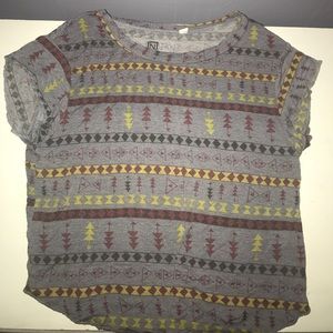 Super soft patterned t-shirt