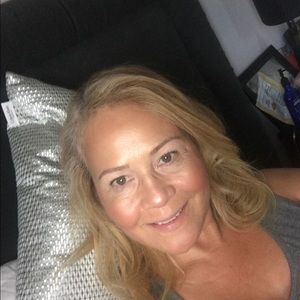 Meet your Posher, Veronica