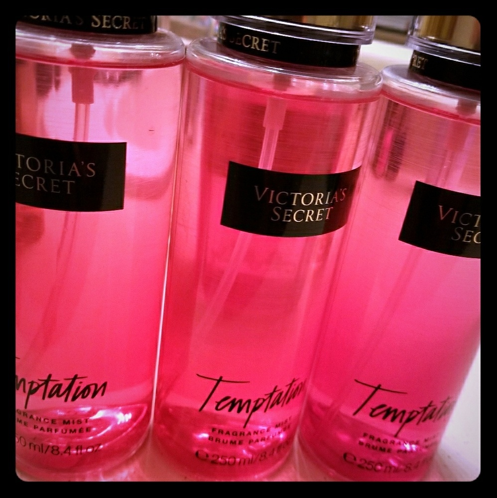 Victoria's Secret Temptation Body Mist