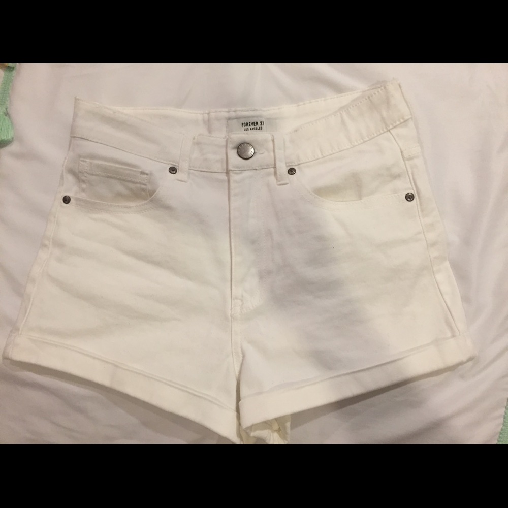 High wasted white shorts