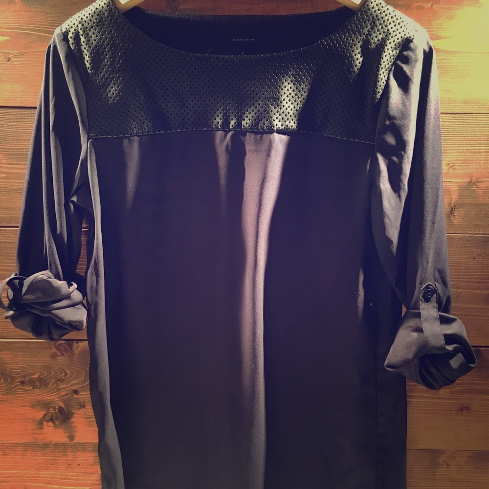 Ann Taylor navy & black blouse