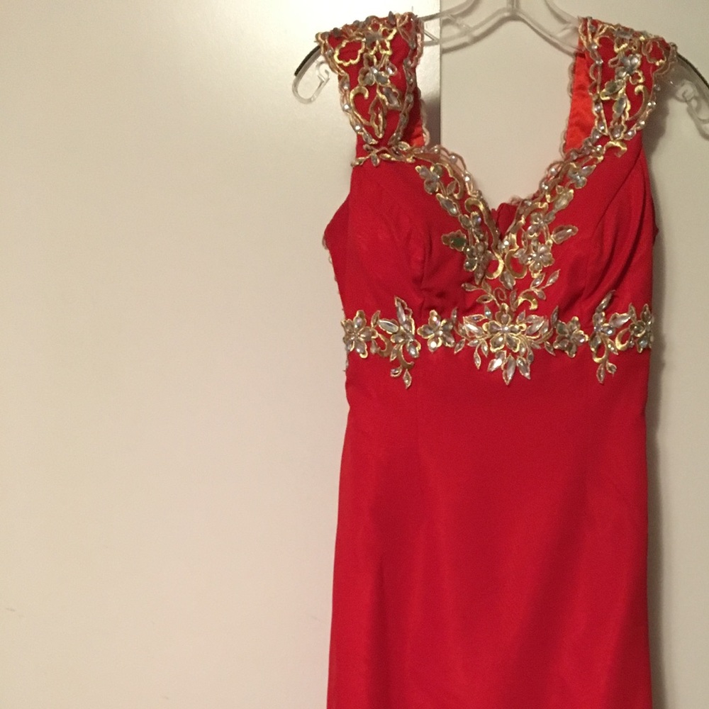 red prom dress/gown
