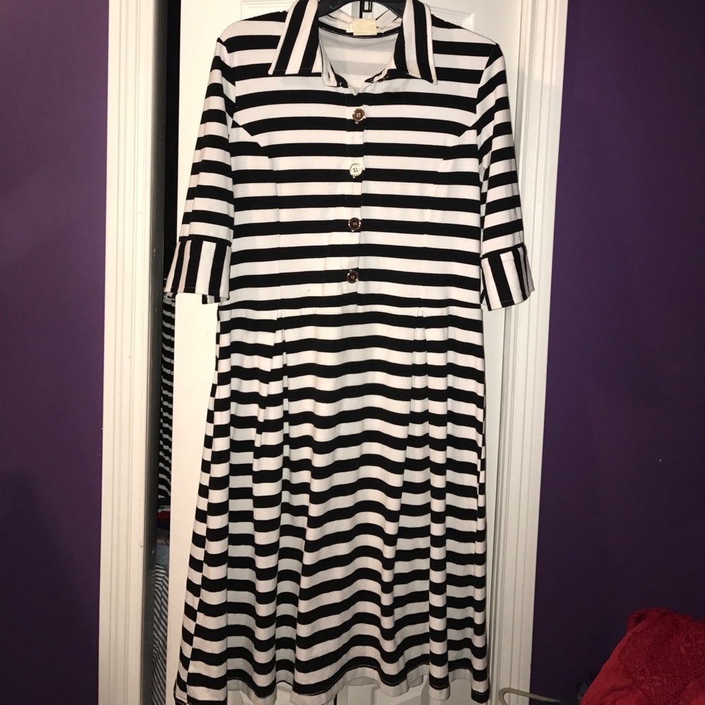Black n white dress💕