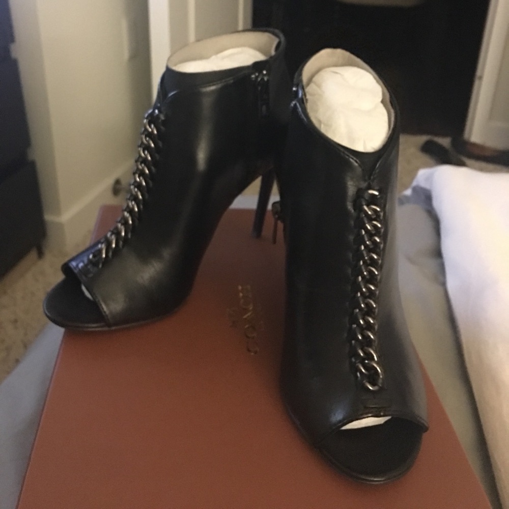 Coach - Olie Soft Shine Calf Booties